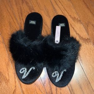 Victoria Secret slippers NWT